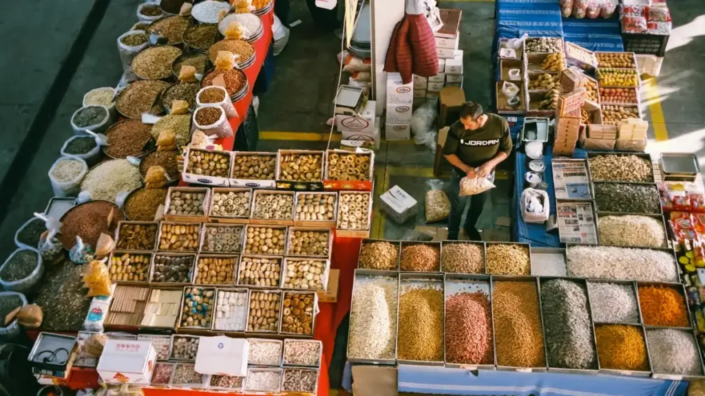 A practical guide for New Zealand creators on reaching Bahrain brands via Bilibili to craft authentic travel planning content.
