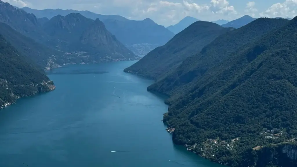 Practical playbook for Kiwi creators on how to find, pitch and close flat‑fee deals with Belgian brands via SoundCloud — outreach scripts, local tips and a legal checklist.