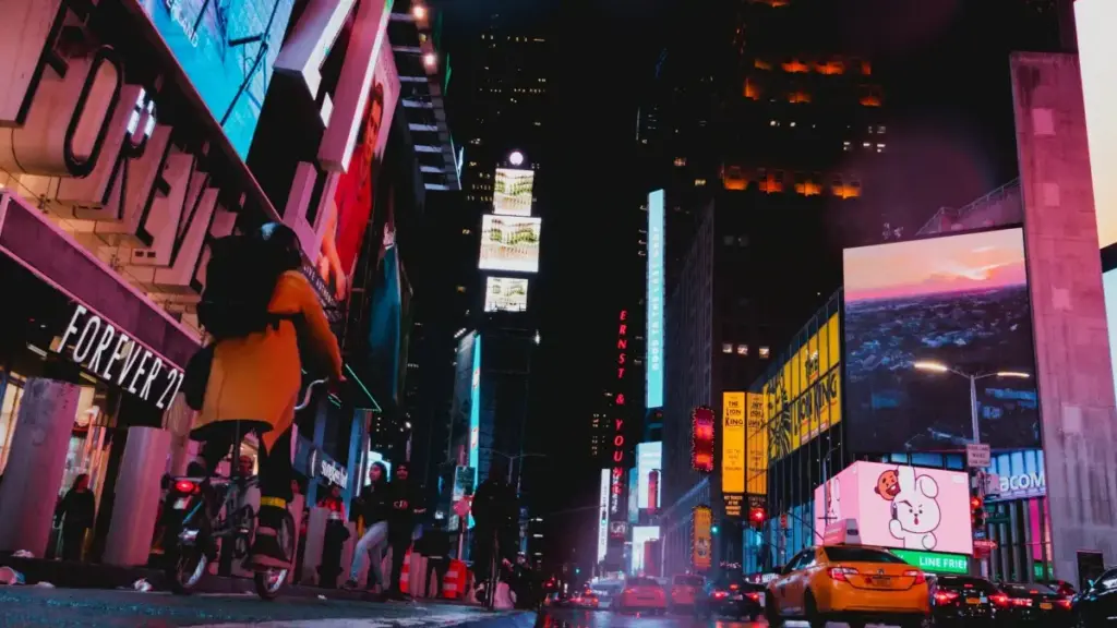 Practical guide for New Zealand advertisers to find Singapore LinkedIn creators and boost visibility for travel destinations — tactics, outreach scripts, and campaign setup.