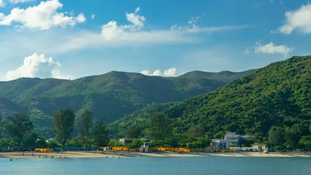 Practical guide for New Zealand advertisers on finding Philippines Shopee creators to launch limited-edition drops — scouting, vetting, outreach and risk checks.