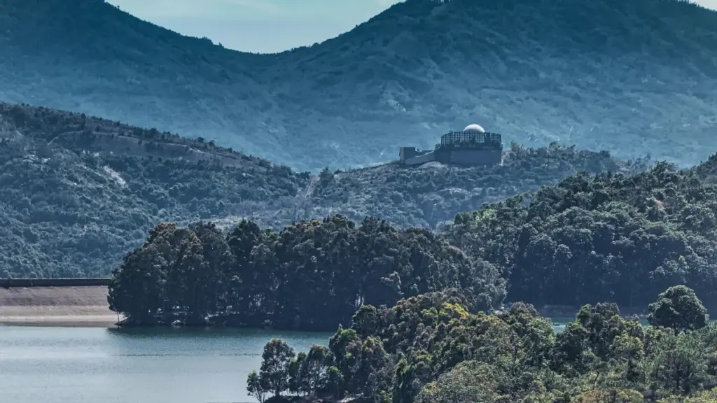 Practical guide for NZ creators on how to approach Cambodian brands on HBO Max for game-key giveaways — outreach scripts, legal tips, and campaign models.