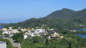 Practical guide for New Zealand advertisers to locate Iceland-based Spotify creators, vet authenticity, and commission genuine reviews — with privacy and AI-era risks covered.