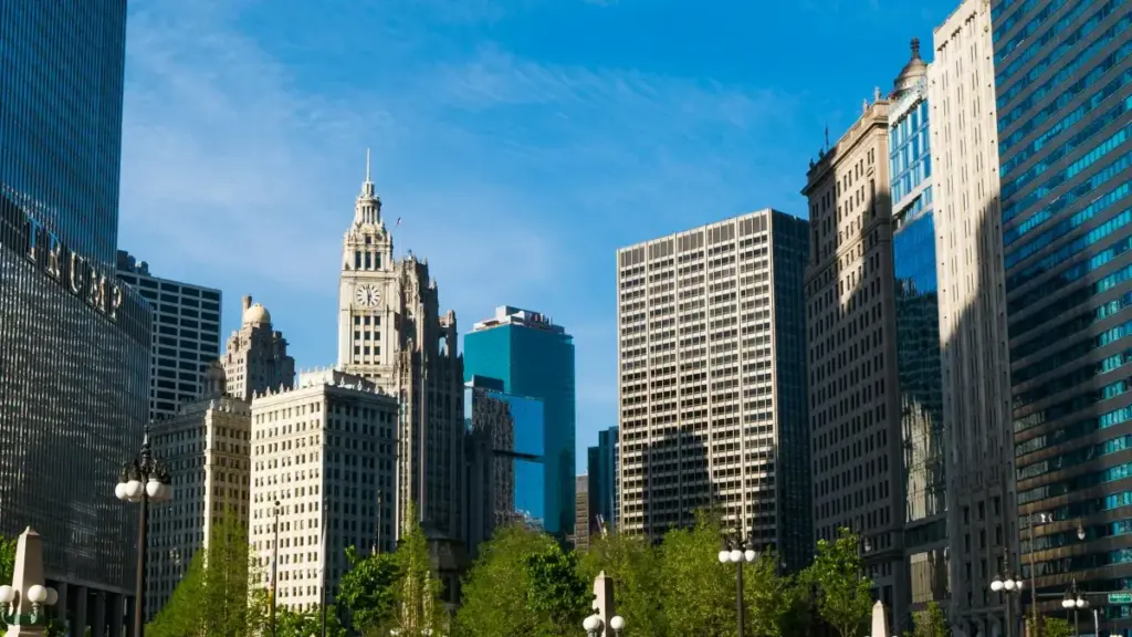 Practical guide for New Zealand creators on contacting Ivory Coast brands on Shopee to score sponsored game-stream deals — step-by-step outreach, Shopee affiliate tips and privacy tools.