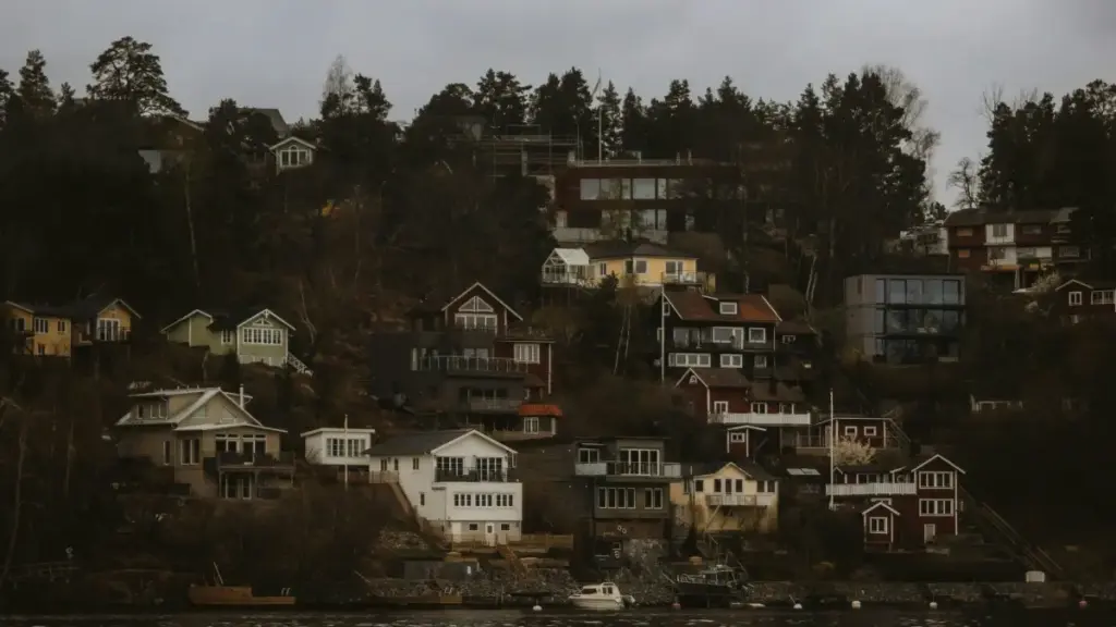 Practical guide for NZ advertisers to find Iceland-based Pinterest creators for reaction-style album campaigns, with outreach tactics, creative briefs and measurement tips.